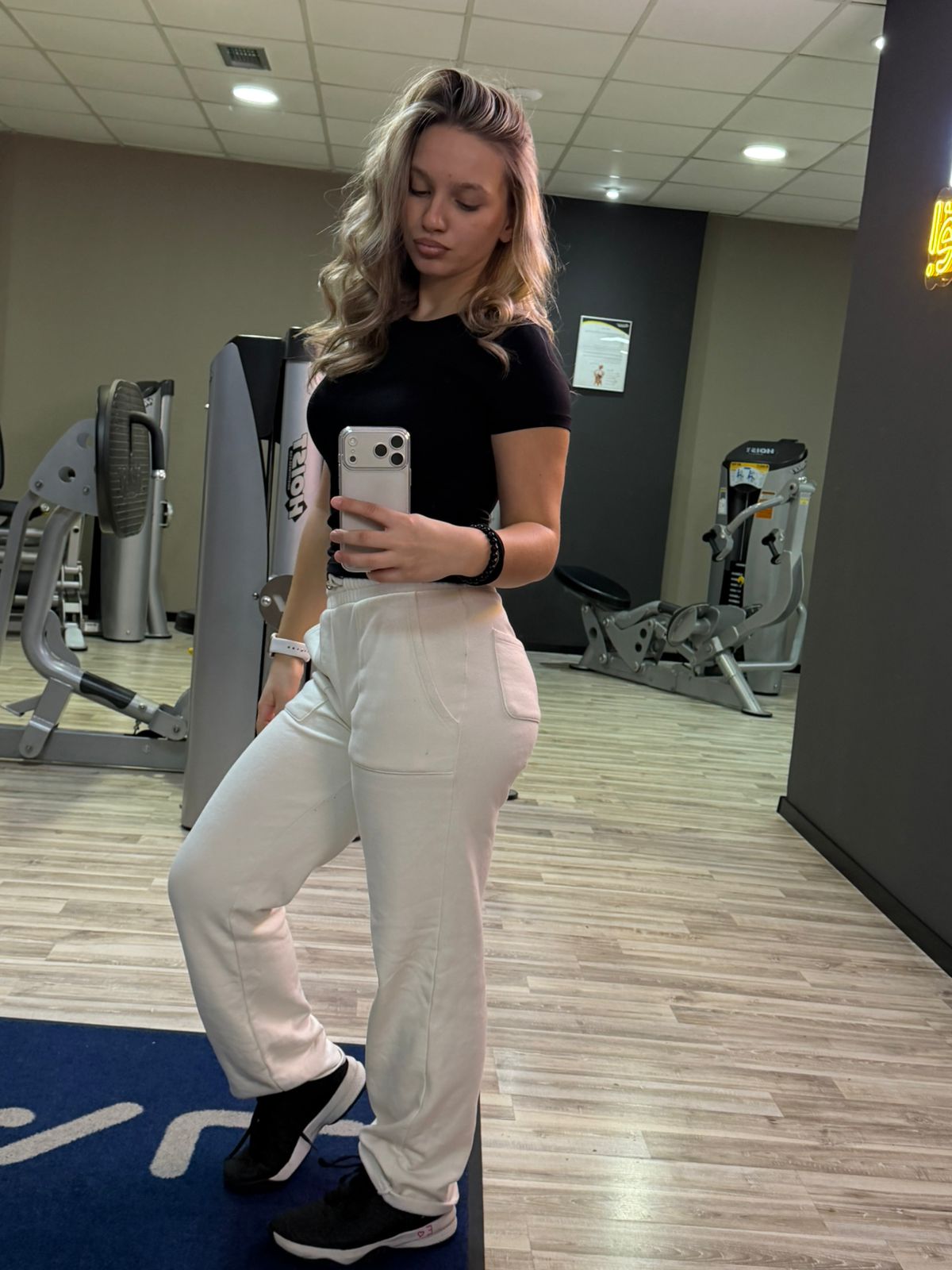 Coach Lina Mehmeti - Personal Trainer